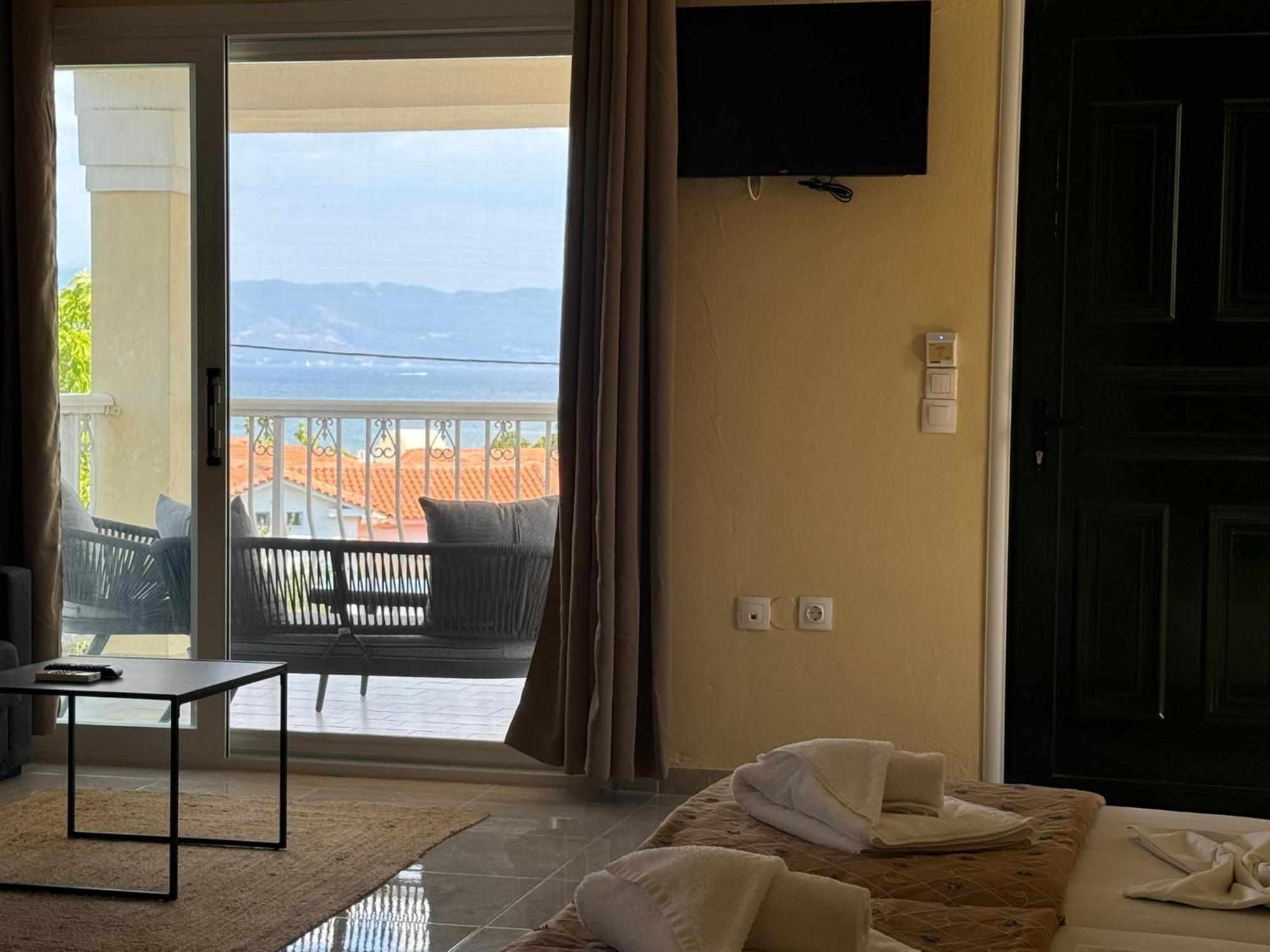 Mediterranean Blue Kavos Luaran gambar