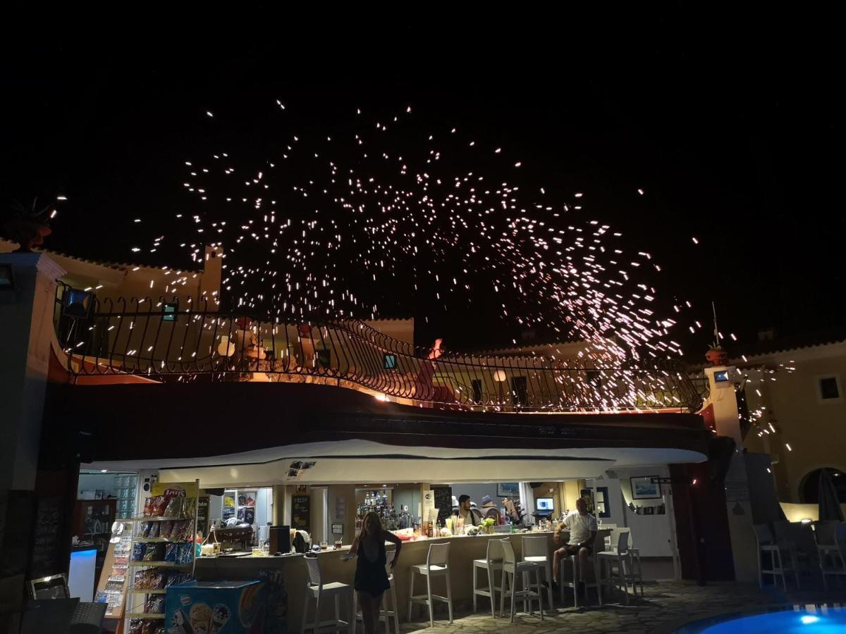 Mediterranean Blue Kavos Luaran gambar